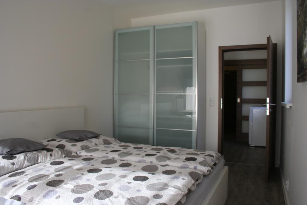 Karlin Apartment Prága Kültér fotó