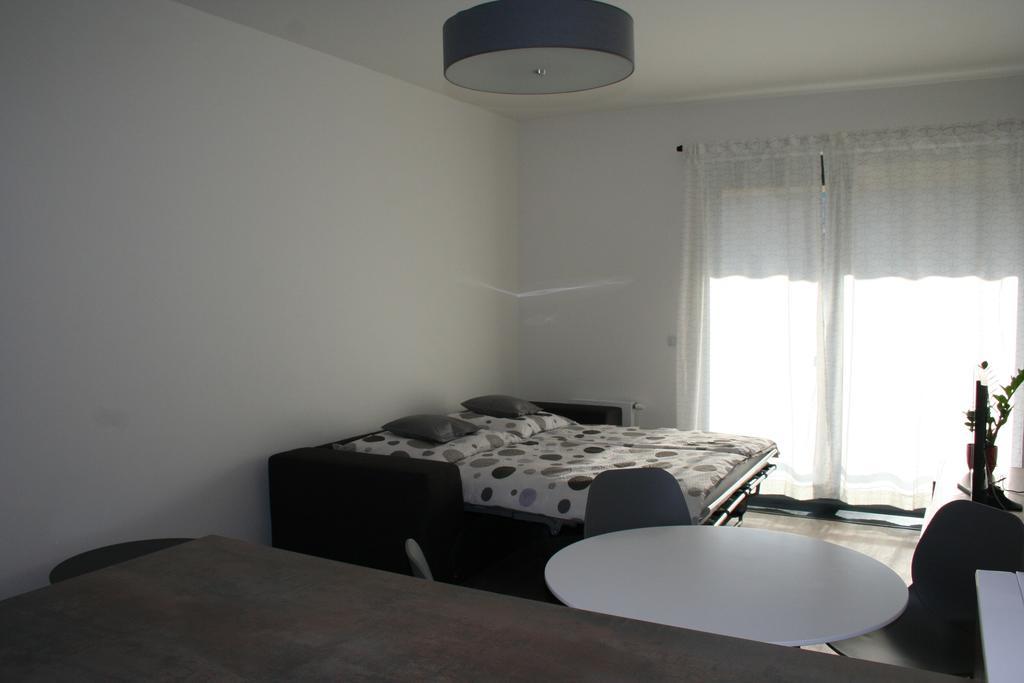 Karlin Apartment Prága Kültér fotó